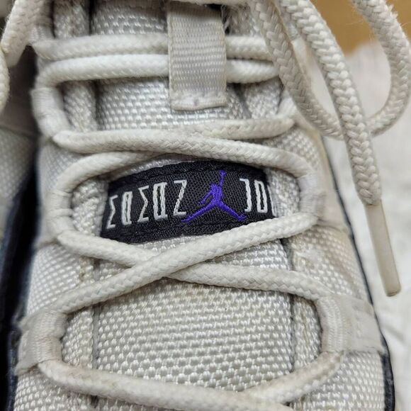 AIR JORDAN 11 RETRO 'CONCORD' 2018  378039-100  Size 2Y - Picture 7 of 12